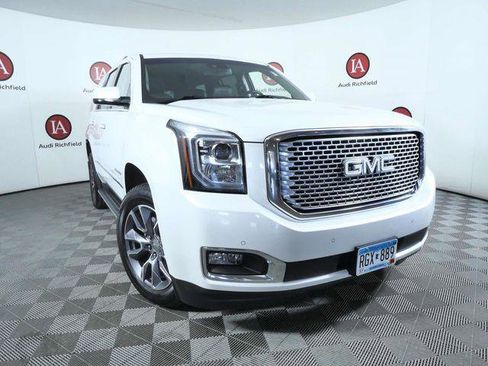 Used 2016 GMC Yukon Denali AWD/4WD image 2