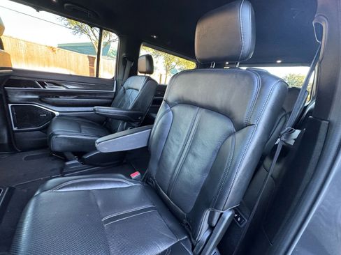 Used 2022 Jeep Wagoneer Series III w/ Convenience Group I image 35