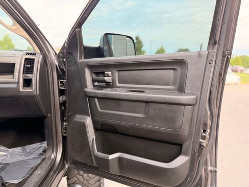 Used 2016 RAM 2500 Tradesman w/ Chrome Appearance Group AWD/4WD image 28