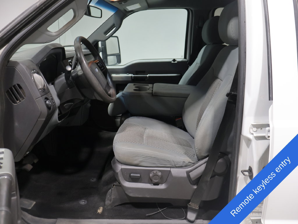 Used 2015 Ford F250 XLT AWD/4WD image 2