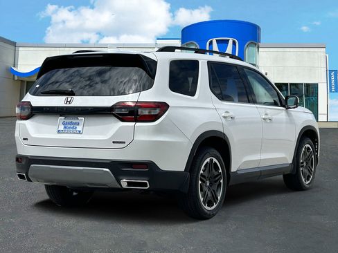 New 2026 Honda Pilot image 6