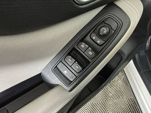 Used 2023 Subaru Forester Premium AWD/4WD image 10