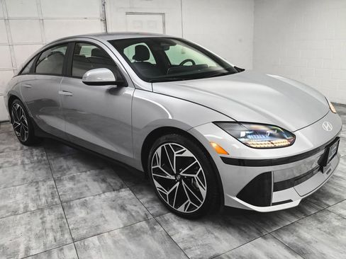 Used 2024 Hyundai Ioniq 6 SEL AWD/4WD image 3