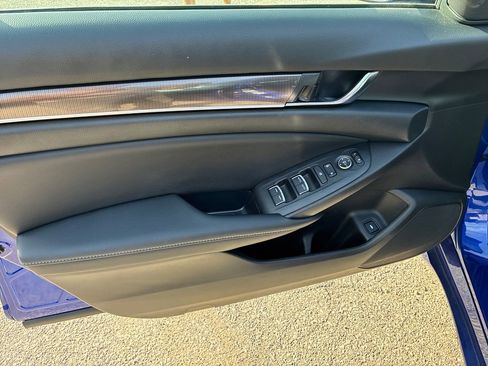 Used 2022 Honda Accord Sport image 10
