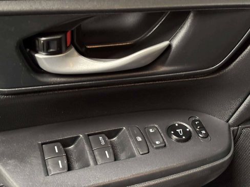 Used 2020 Honda CR-V LX image 36