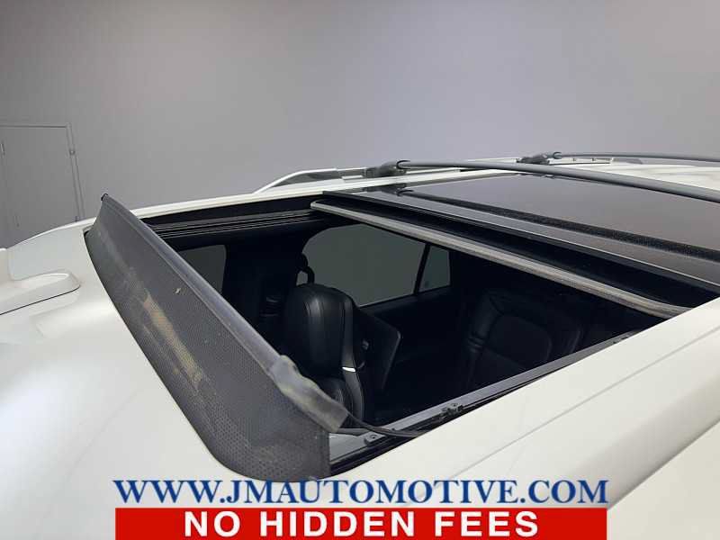 Used 2021 Lincoln Navigator Reserve AWD/4WD image 11
