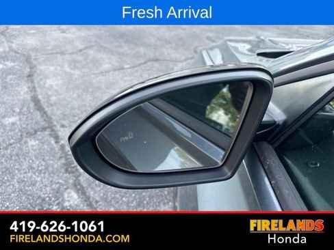Used 2025 Volkswagen Jetta Sport FWD image 12