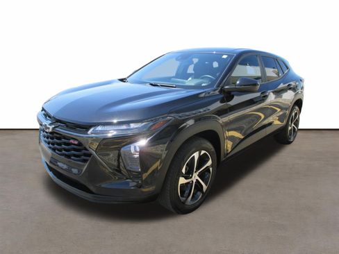 Used 2024 Chevrolet Trax RS FWD image 7