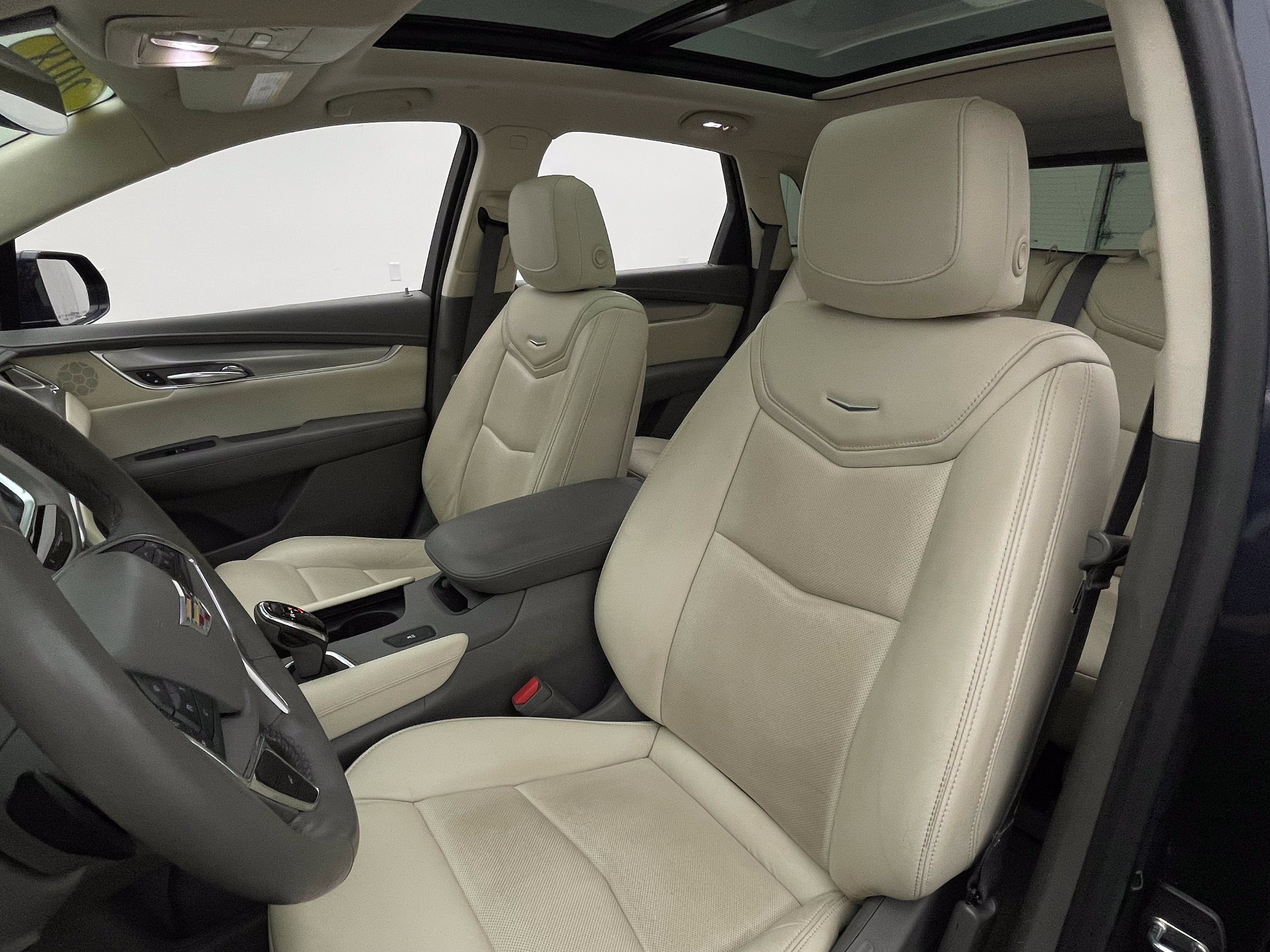 Used 2018 Cadillac XT5 Luxury FWD image 19