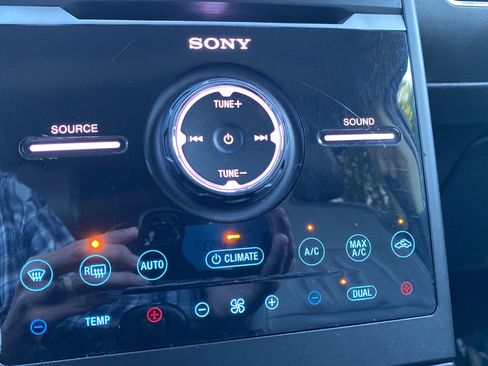 Used 2018 Ford Flex Limited w/ Equipment Group 301A AWD/4WD image 20