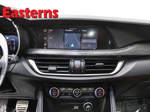 Used 2024 Alfa Romeo Stelvio Sprint image 12