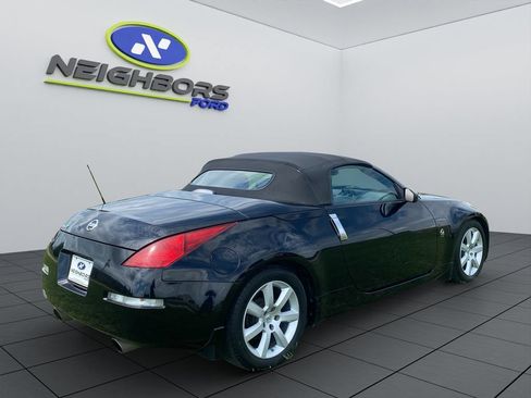 Used 2005 Nissan 350Z Touring RWD image 6
