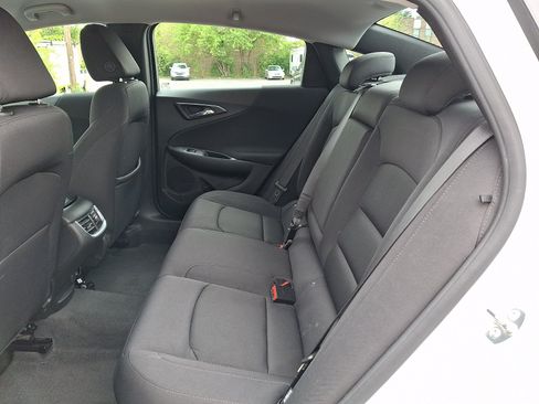Used 2024 Chevrolet Malibu LT FWD image 10