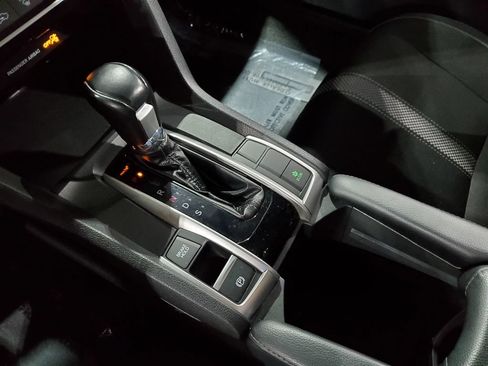 Used 2019 Honda Civic Sport image 34