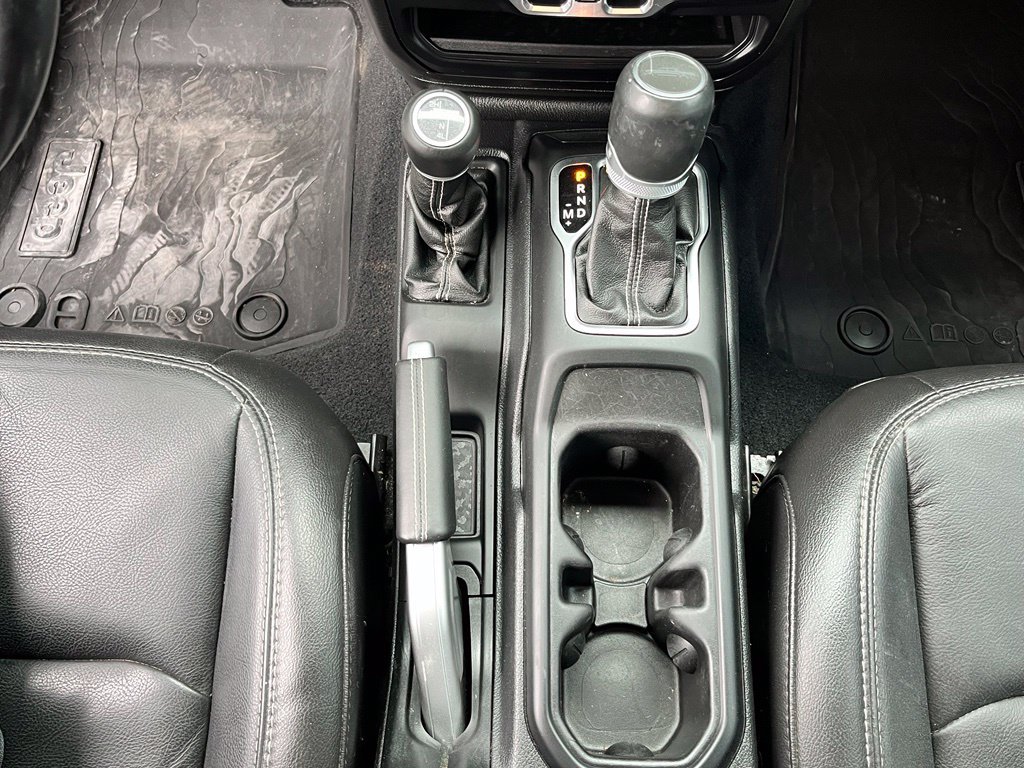 Used 2020 Jeep Gladiator Overland AWD/4WD image 28