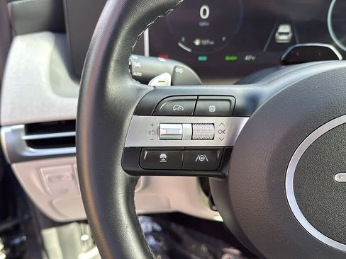 Used 2025 Hyundai Tucson SEL image 15