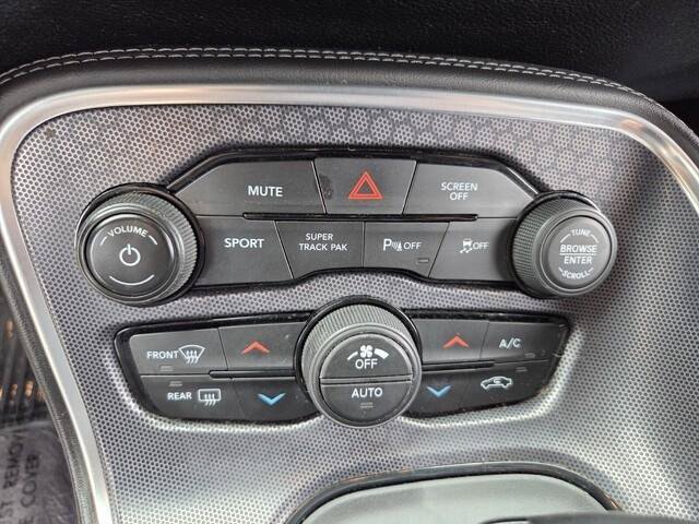 Used 2018 Dodge Challenger R/T Scat Pack w/ Leather Interior Group RWD image 7