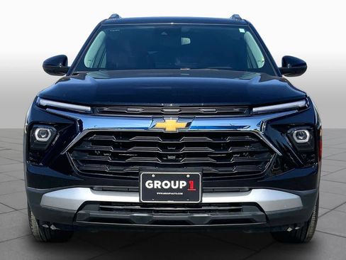 Used 2024 Chevrolet TrailBlazer LT FWD image 3