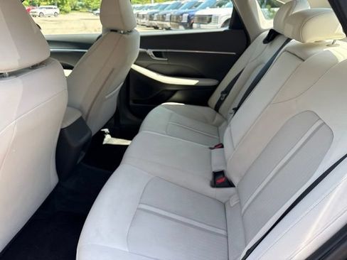 Used 2023 Hyundai Sonata SEL FWD image 18