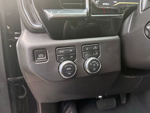 Used 2023 GMC Sierra 1500 SLT image 26