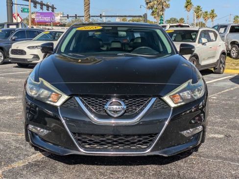 Used 2018 Nissan Maxima Platinum image 2