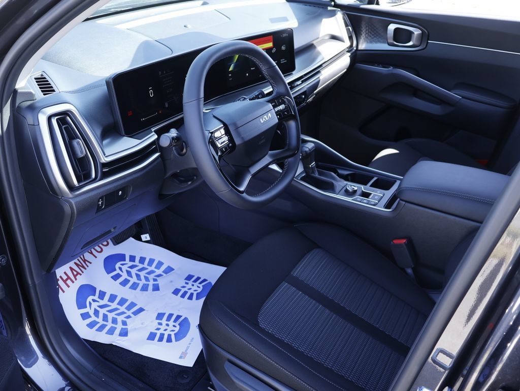 New 2026 Kia Sorento LX FWD image 25