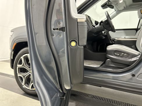 Used 2023 Rivian R1T Adventure AWD/4WD image 30