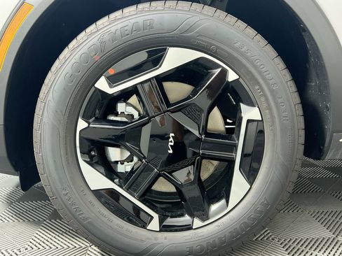 New 2026 Kia Sportage S image 13