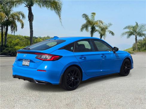 Used 2023 Honda Civic Sport image 4