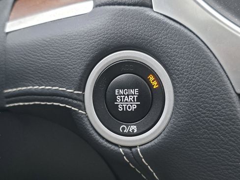 Used 2016 Chrysler 300 C Platinum w/ Safetytec Plus Group image 27