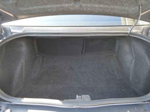 Used 2018 Dodge Challenger SXT Plus RWD image 9