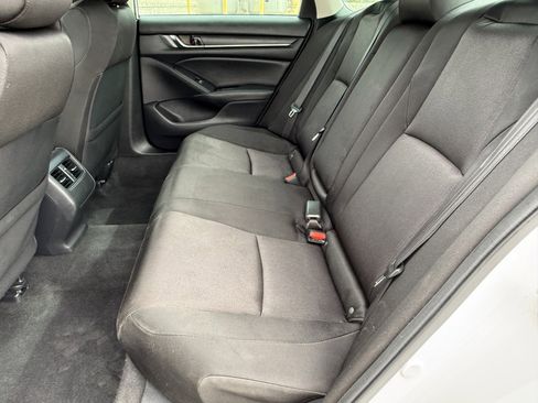 Used 2020 Honda Accord EX image 30