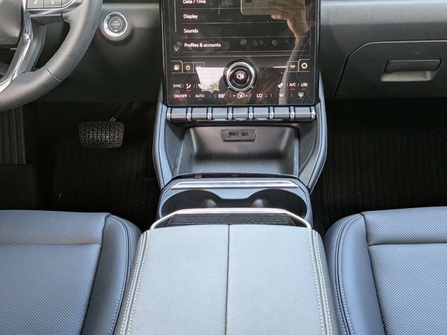 Used 2026 GMC Terrain Elevation w/ Elevation Premium Package FWD image 20