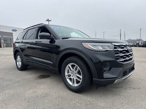 New 2026 Ford Explorer Active image 8