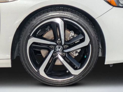 Used 2022 Honda Accord Sport image 9