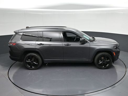 Used 2023 Jeep Grand Cherokee L Laredo RWD image 26