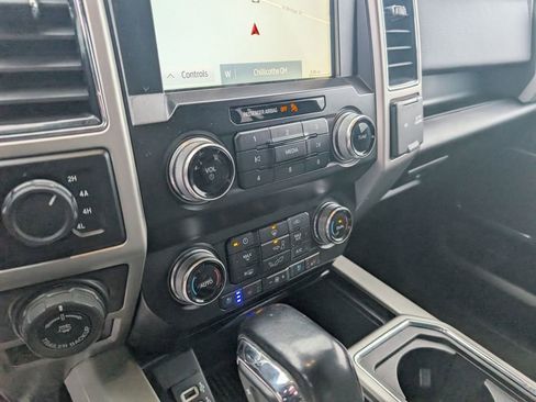 Used 2019 Ford F150 Lariat w/ Equipment Group 502A Luxury image 22