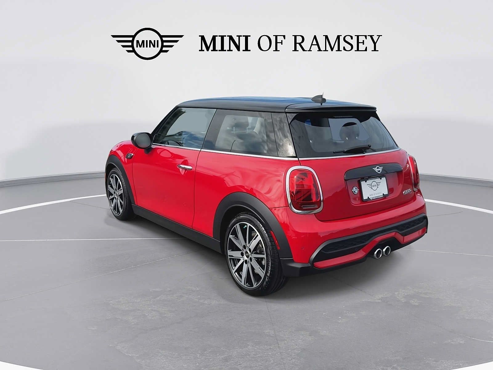 Used 2024 MINI Cooper S FWD image 6