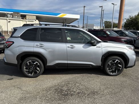 New 2025 Subaru Forester Premium image 2