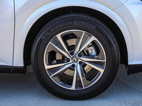 Used 2024 Lexus RX 350h image 10