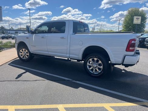 Used 2022 RAM 2500 Laramie AWD/4WD image 2