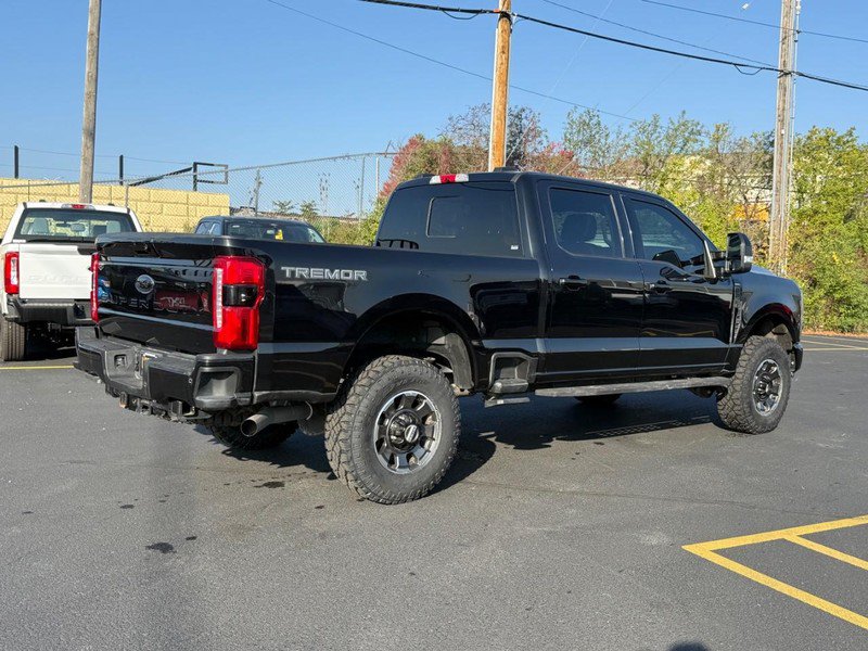 Used 2024 Ford F250 Lariat w/ Lariat Ultimate Package AWD/4WD image 3