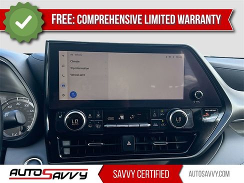 Used 2024 Toyota Highlander XLE image 16