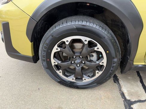 Used 2023 Subaru Crosstrek 2.0i Premium AWD/4WD image 18