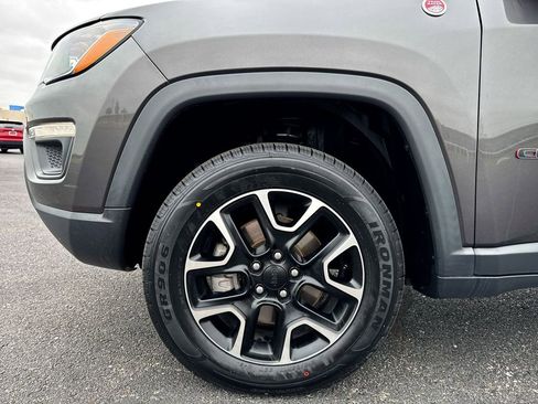Used 2020 Jeep Compass Trailhawk AWD/4WD image 10