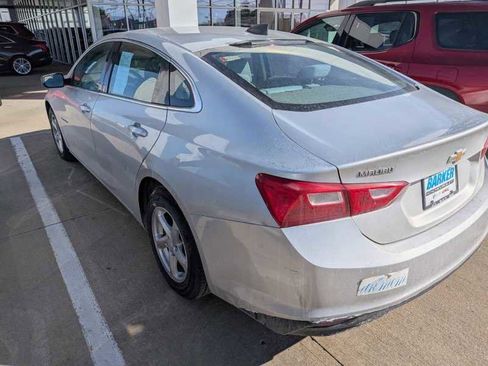 Used 2016 Chevrolet Malibu LS image 3