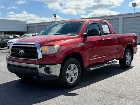 Used 2011 Toyota Tundra Grade w/ SR5 Pkg image 4