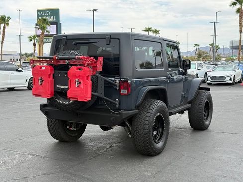 Used 2017 Jeep Wrangler Sport AWD/4WD image 3