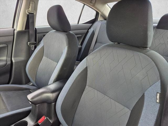 Used 2025 Nissan Versa SV FWD image 9