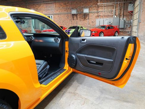 Used 2008 Ford Mustang GT Premium RWD image 42